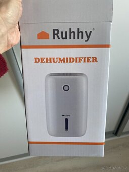 Prodám malý odvlhčovač vzduchu Ruhhy - 3