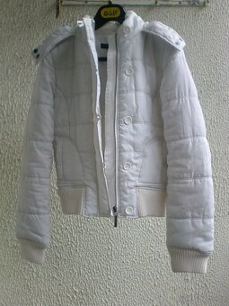 Dívčí prošívaná zimní bunda s kapucí, vel. S - 3