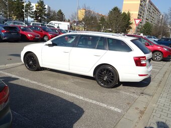 Škoda Octavia 1.2 tsi 81 kw Style+ DSG Bufík - 3