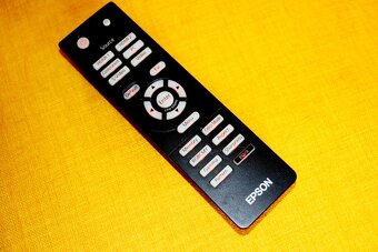 PRODÁM 3LCD PROJEKTOR EPSON EH-TW5500 - 3