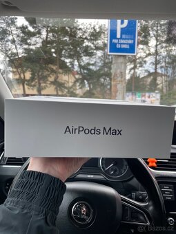 Apple AirPods Max s Smart Case - 3
