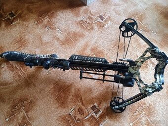 Kuš Barnett Whitetail Pro STR - 3