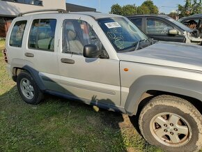 Jeep Cherokee KJ - 3