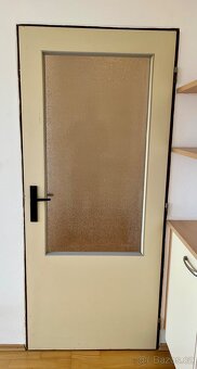 70 cm pravé panelákové dveře za odvoz - 3