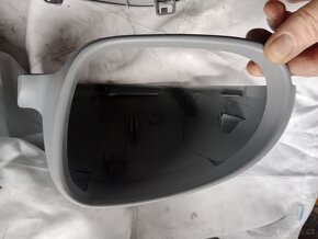 VW golf 5.Kryt levého zpětného zrcátka plus blikač -nové - 3