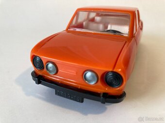 Stara hracka - 3