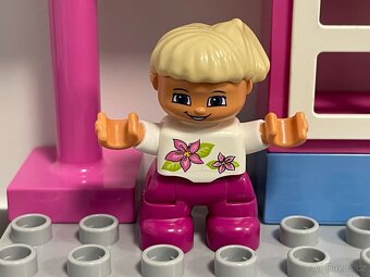 Lego Duplo zastávka - 3