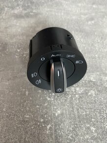 Přepináč VW světel Automat - 3