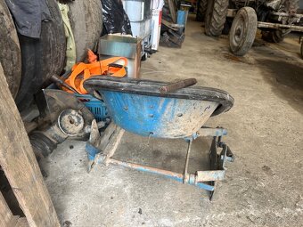 Sedánka Zetor 25 - 3