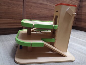 Parkovaci dum/garaz - 3