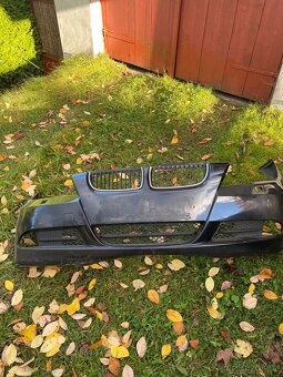BMW e90 přední nárazník - 3