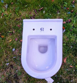 Závěsný záchod - 3