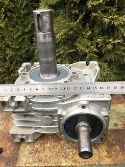 Uhlova převodovka  20:1 - 3