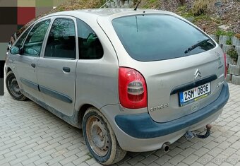 Na náhradní díly - 3