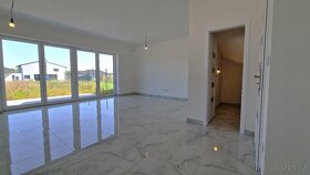 Prodej rodinného domu 122 m², pozemek 427 m² - 3