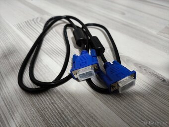 Sada VGA a DVI kabelů - 3