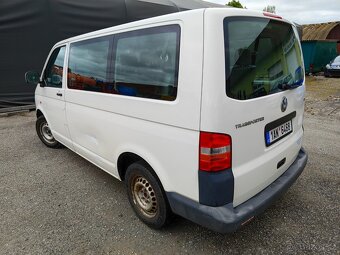 Volkswagen Caravelle - 3