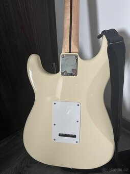 Prodám Fender Squier Affinity Series Stratocaster MN OW - 3