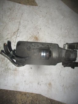 hydraulické řízení a el. čerpadlo - 3