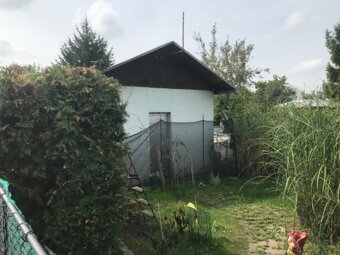 K prodeji zděná chata Nymburk. - 3