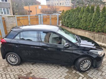 Hyundai i20, 1,1 CRDi,55KW,Klima 109,000 km,koupeno v ČR - 3