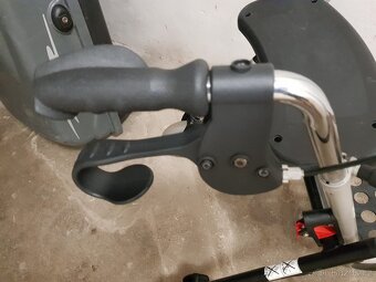 INVACARE kvalitní skládací chodítko do 130kg - 3