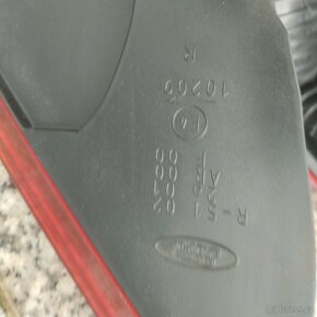 Zadní světla Ford Focus MK2 Combi. - 3
