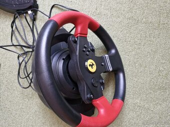 Thrustmaster T150 Ferrari Wheel Force (PS4/PS3/PC) - 3