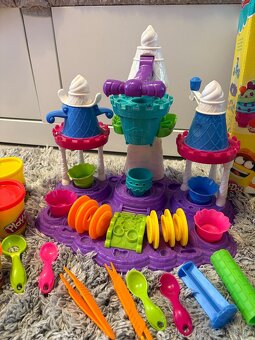 Zmrzlinový palác Play-Doh - 3