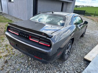 Dodge challenger 3.6 4x4 2019r - 3
