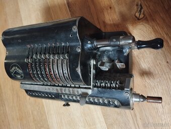 Starožitné mechanické počítadlo - 3