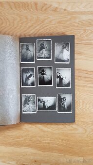 Kožené album rozměru 20 x 27 cm v původním stavu, - 3