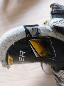 Prodáme brankářské brusle Bauer Supreme 3S vel.4,5 D EUR 38 - 3