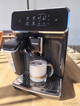 Plně automatický kávovar Philips LatteGo - 3