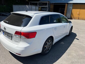 Toyota Avensis combi 2,2D - 3