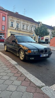BMW 328ia e36 sedan - 3