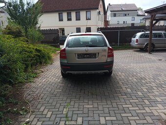 Škoda Octavia 2 scout 4x4 - 3