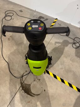 Podlahový mycí stroj 42 cm - 3