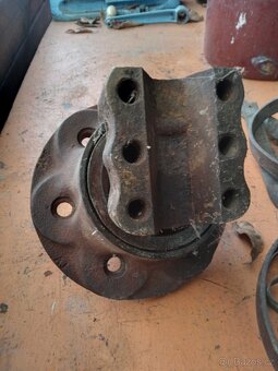 Náboj kola zetor - 3