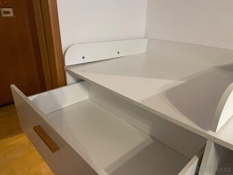 Přebalovací pult - 3