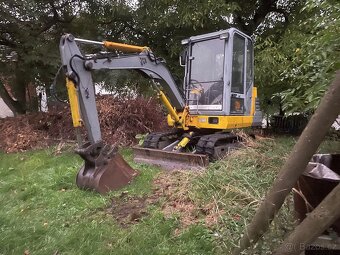 Jcb pásový bagr - 3