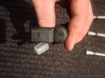 Použité vstřiky PSA 2.0D - 3