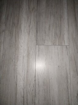 Plovoucí podlaha 8 mm na 18 m2 - 3