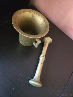 MOSAZNÝ HMOŽDÍŘ - 3