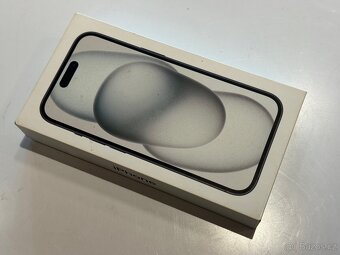 iPhone 15, Black, 128GB - 3