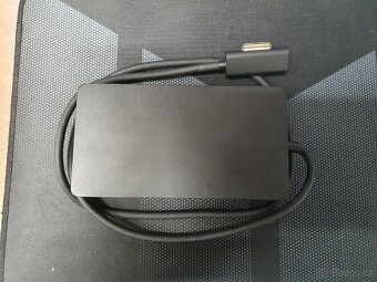 Microsoft surface dock A1917 - 3