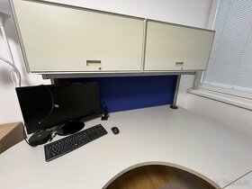 Kancelářský stůl STEELCASE (do "L", paravan, skříňky horní) - 3