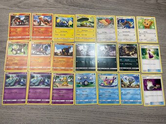 Pokémon karty Sun and Moon z roku 2017 - 3