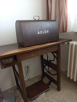 Šicí stroj ADLER - 3