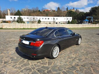 BMW 750 Li 4.4 V8 300 kW - 3